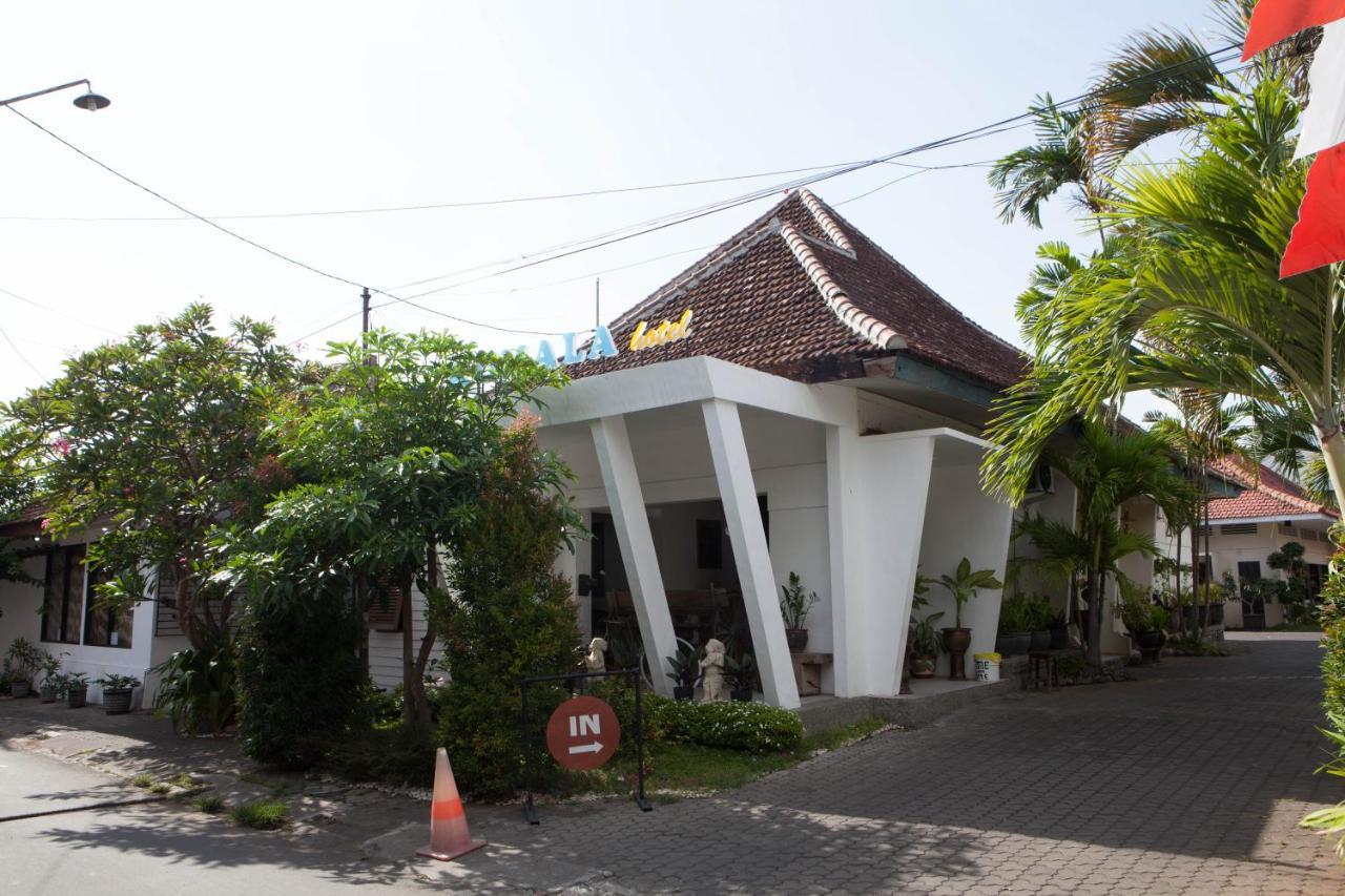 Reddoorz Plus Near Mall Roxy Banyuwangi المظهر الخارجي الصورة